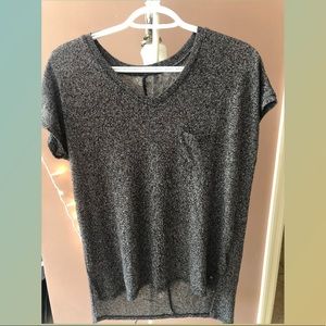 Short sleeve black/gray speckled tee!!